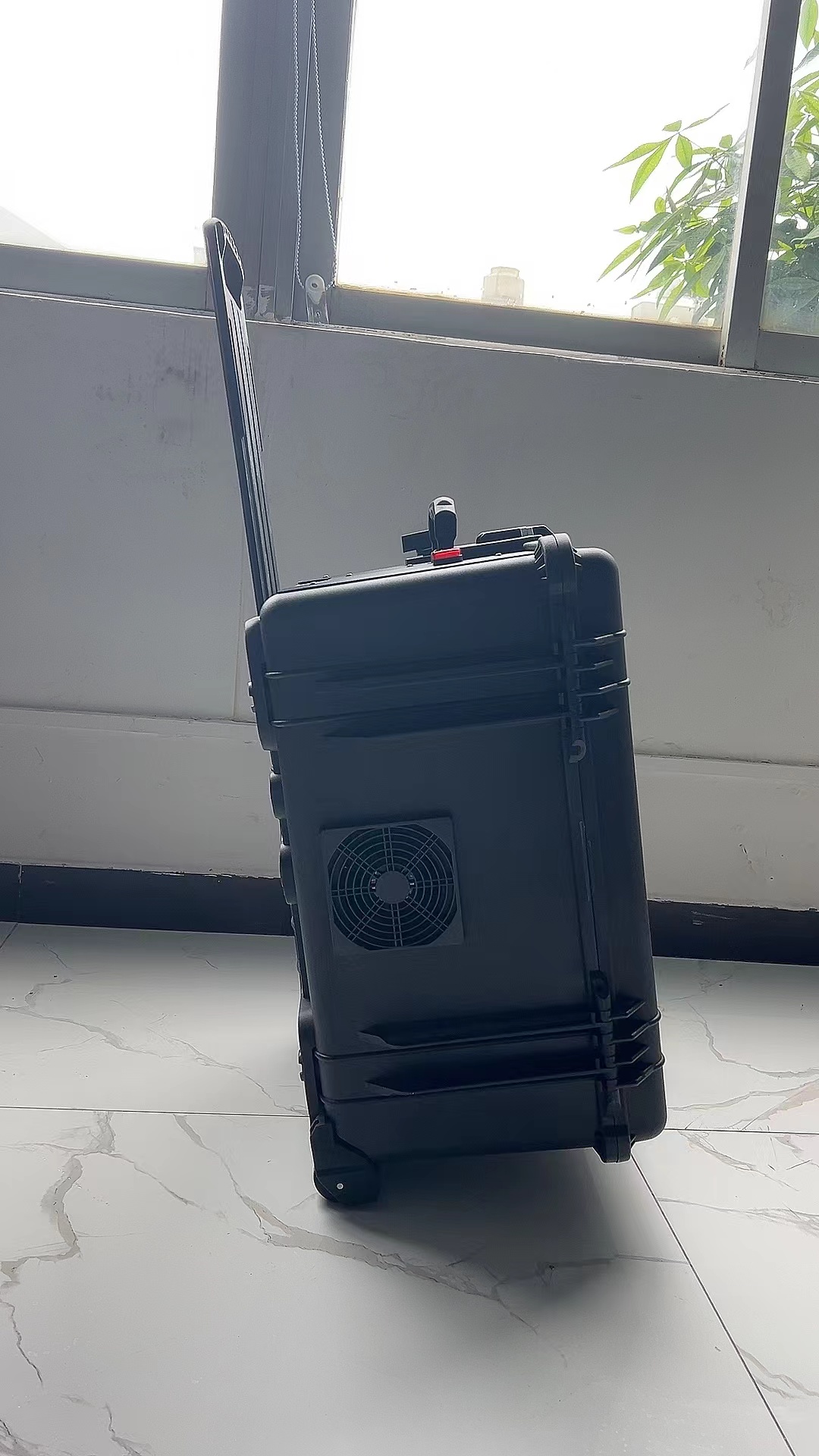 甘孜手拉箱型移动通信干扰器